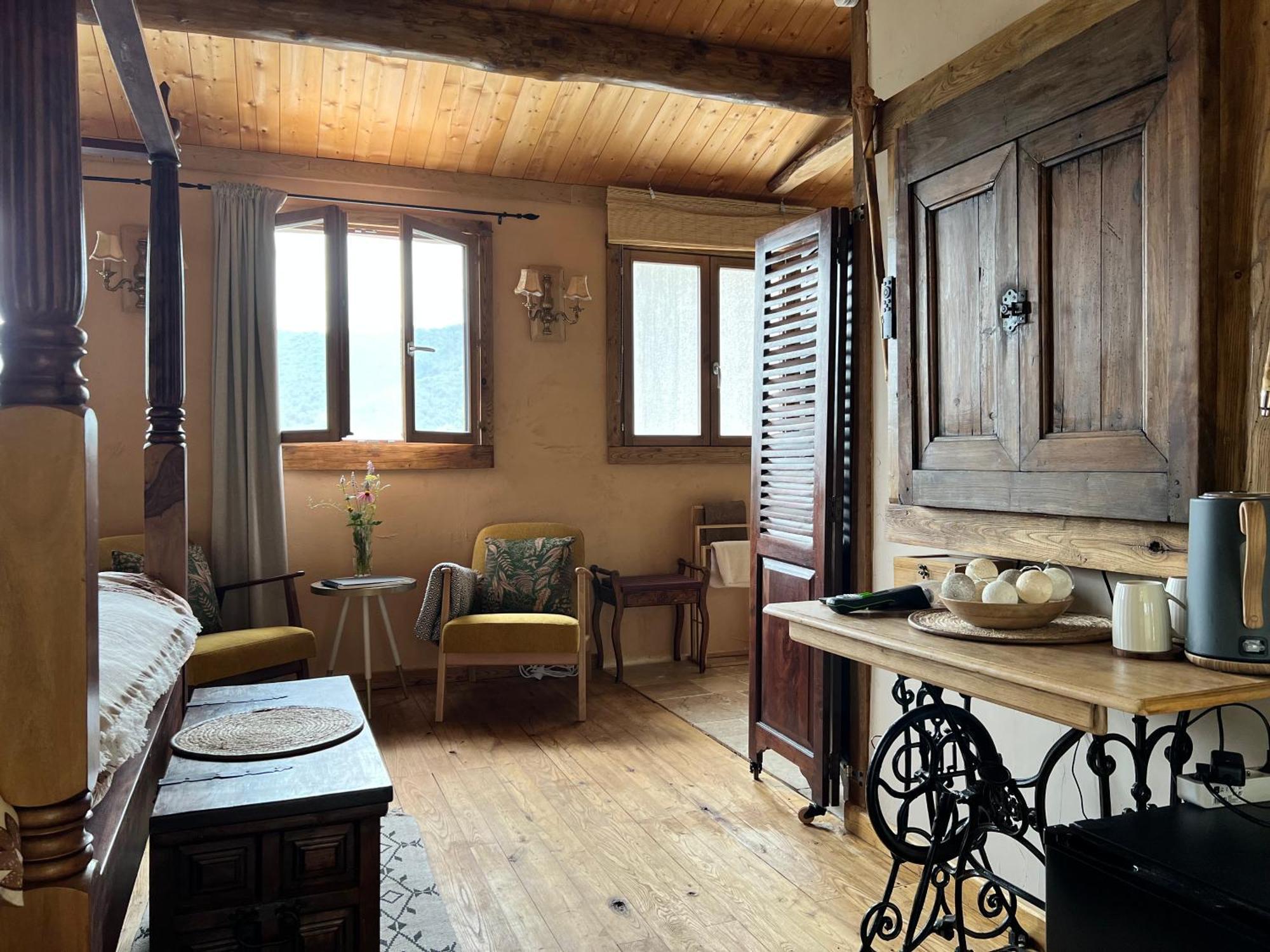 Les Magnels Bed & Breakfast วาลเลอโรก ภายนอก รูปภาพ