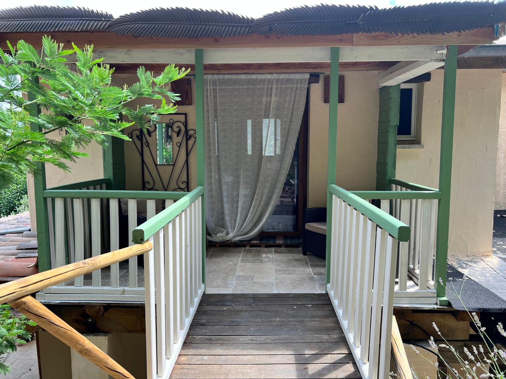 Les Magnels Bed & Breakfast วาลเลอโรก ภายนอก รูปภาพ